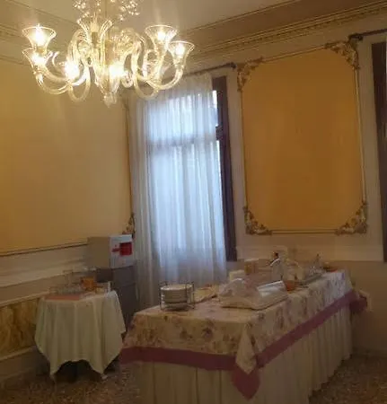 Casa Di Carlo Goldoni - Dimora Storica Bed & Breakfast *